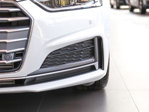 2020��Cabriolet 40 TFSI �r���� ��VI �������^