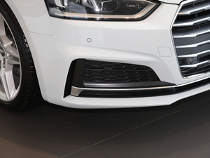 2020��Cabriolet 40 TFSI �r���� ��VI �������^