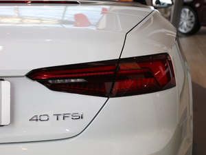2020��Cabriolet 40 TFSI �r���� ��VI β��