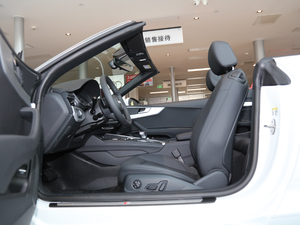 2020��Cabriolet 40 TFSI �r���� ��VI ǰ�ſ��g