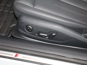 2020��Cabriolet 40 TFSI �r���� ��VI ���{������{��