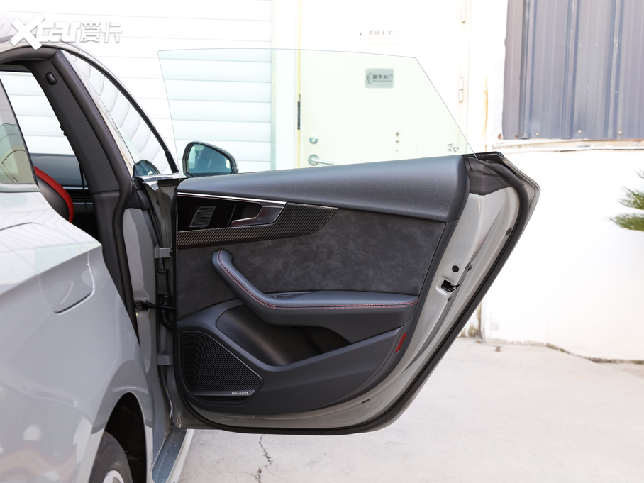 2021?yun)WS5 3.0T Sportback