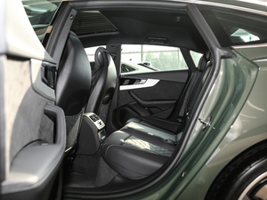 20213.0T Sportback ſg