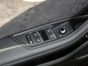 20213.0T Sportback {܇ƅ^	