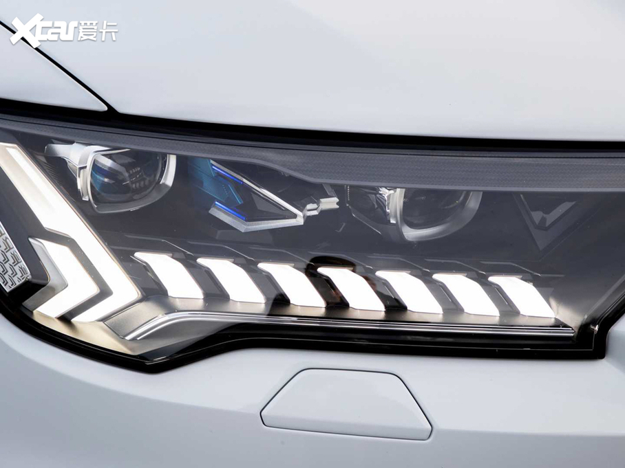 2020WQ7 e-tron 60 TFSIe