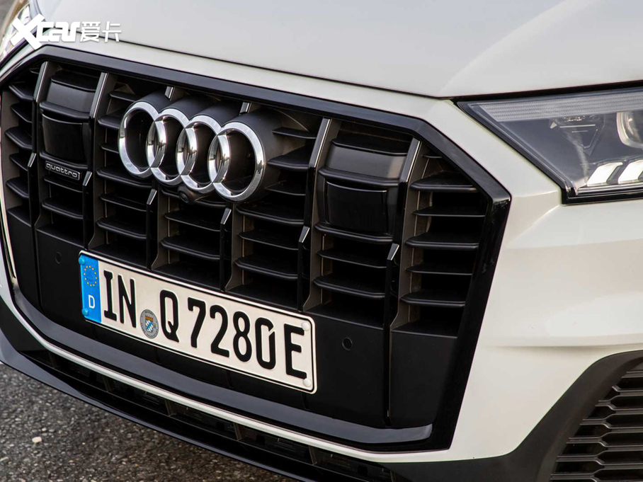 2020WQ7 e-tron 60 TFSIe