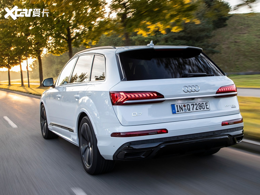 2020WQ7 e-tron 60 TFSIe