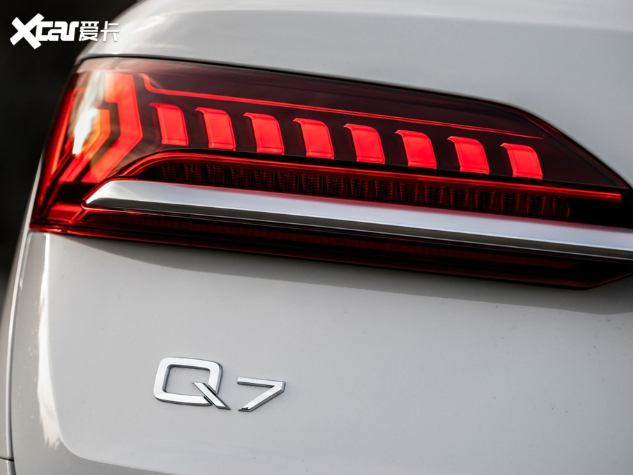 2020WQ7 e-tron 60 TFSIe