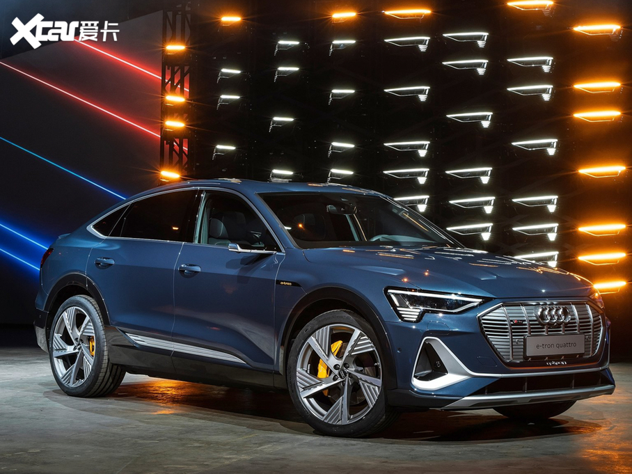 2021��W��e-tron(�M(j��n)��) ������