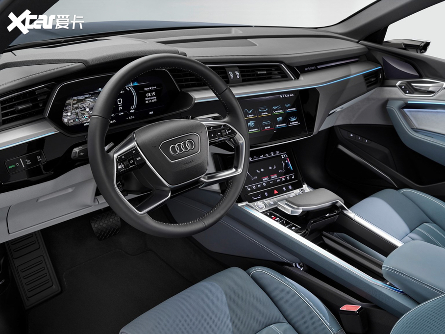 2021��W��e-tron(�M��) ������