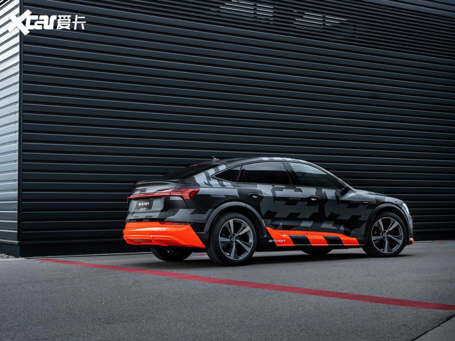 2021��W��e-tron(�M��) S Sportback Prototype