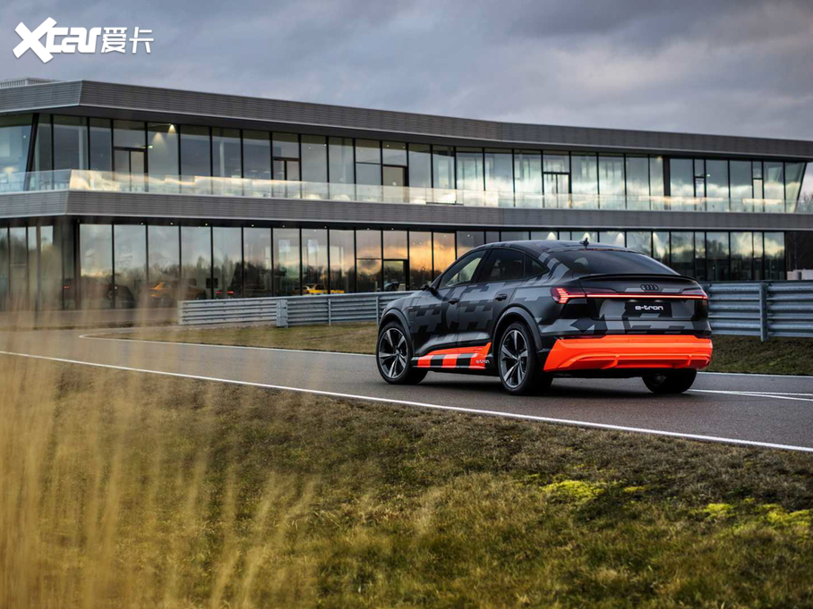 2021��W��e-tron(�M��) S Sportback Prototype