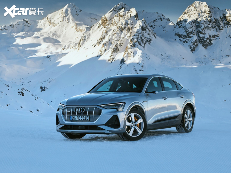 2021��W��e-tron(�M��) ������