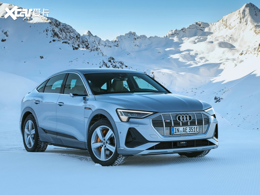 2021��W��e-tron(�M��) ������