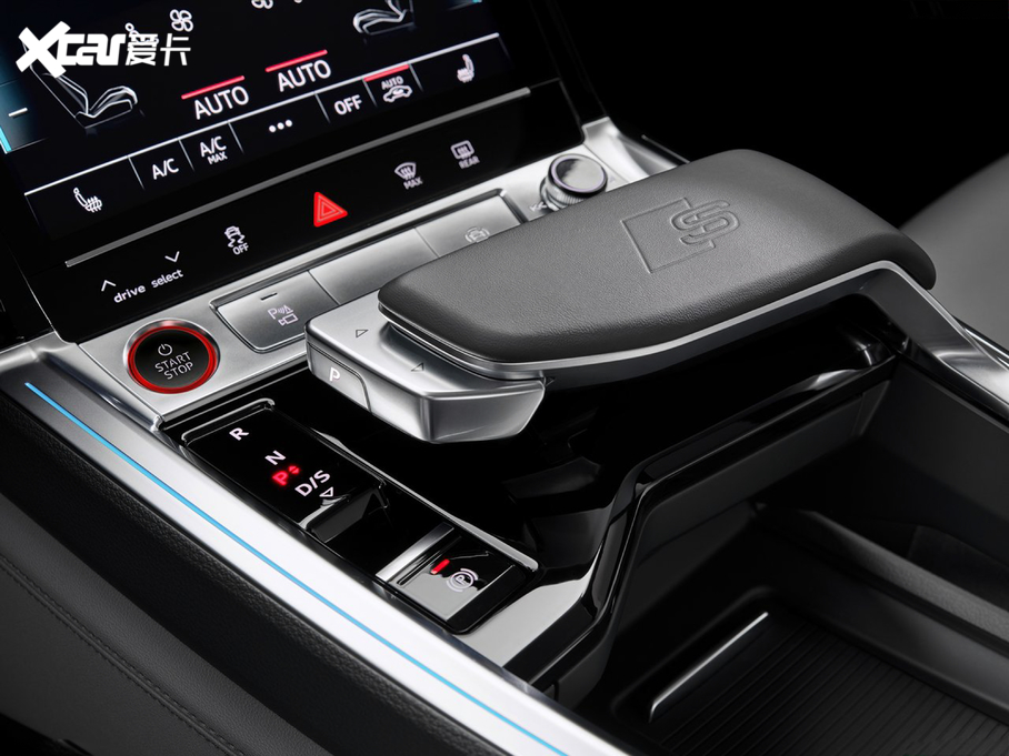 2021��W��e-tron(�M��) S Sportback