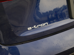 2021��Sportback 55 quattro ���A�� �������^