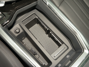 2021��Sportback 55 quattro ���A�� ǰ�ű���