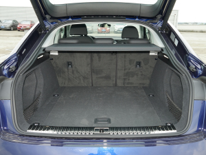 2021��Sportback 55 quattro ���A�� ���g����