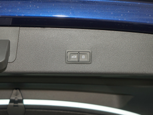 2021��Sportback 55 quattro ���A�� ���g����