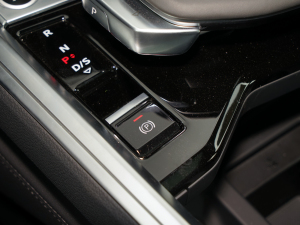 2021��Sportback 55 quattro ���A�� �v܇�Ƅ���