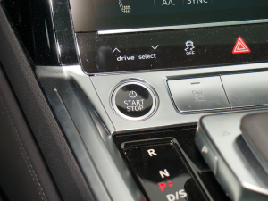 2021��Sportback 55 quattro ���A�� �п؅^(q��)