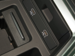 2021��Sportback 55 quattro ���A�� �п؅^