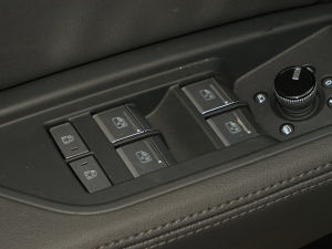 2021��Sportback 55 quattro ���A�� �п؅^