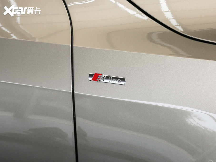 2020?yun)WA7 40 TFSI A