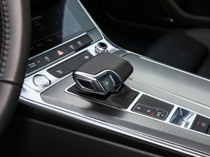 2020款45 TFSI 臻选型 换挡杆
