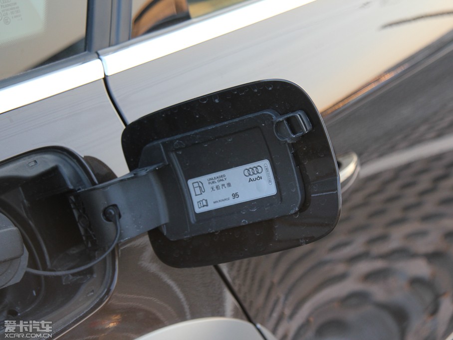 2013?yun)WA4(M(jn)) 40TFSI A