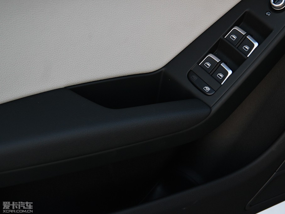 2013��W��A4(�M��) 40TFSI ���A��