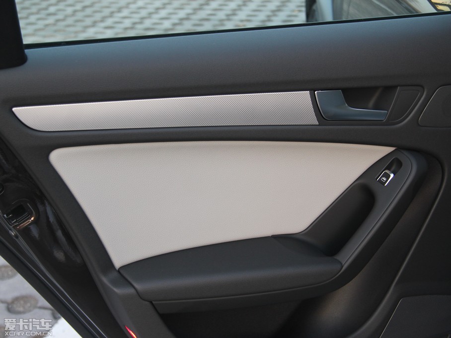 2013?yun)WA4(M(jn)) 40TFSI A