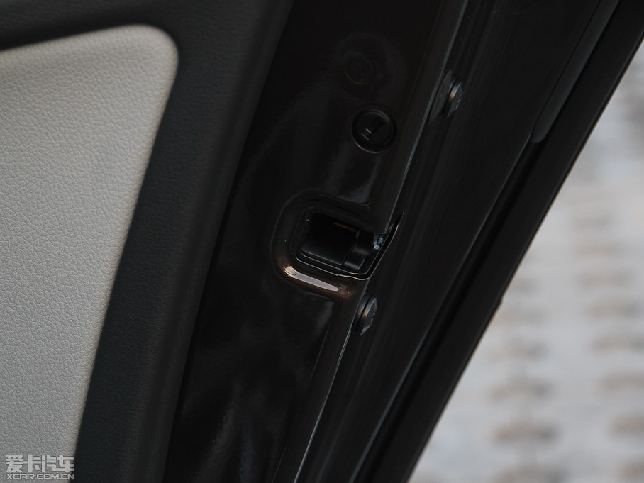 2013?yun)WA4(M(jn)) 40TFSI A