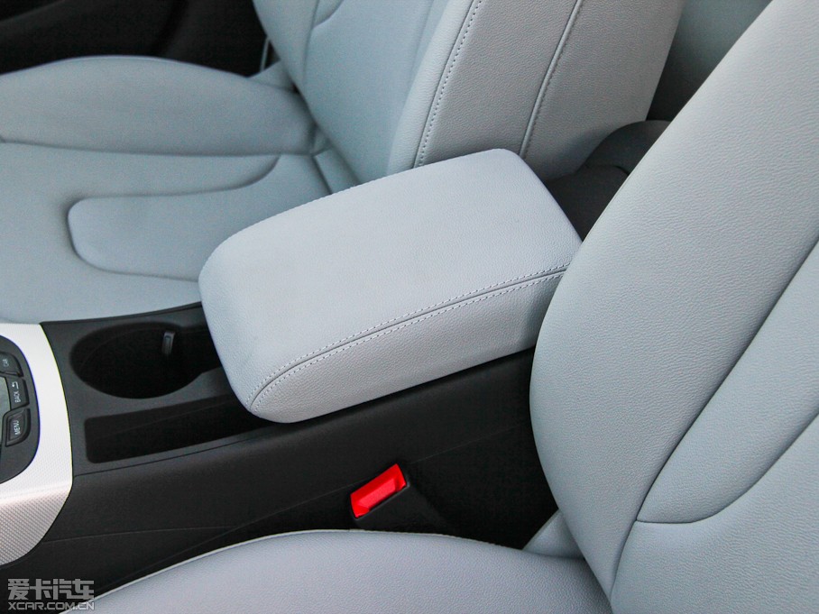 2013?yun)WA4(M(jn)) 40TFSI A