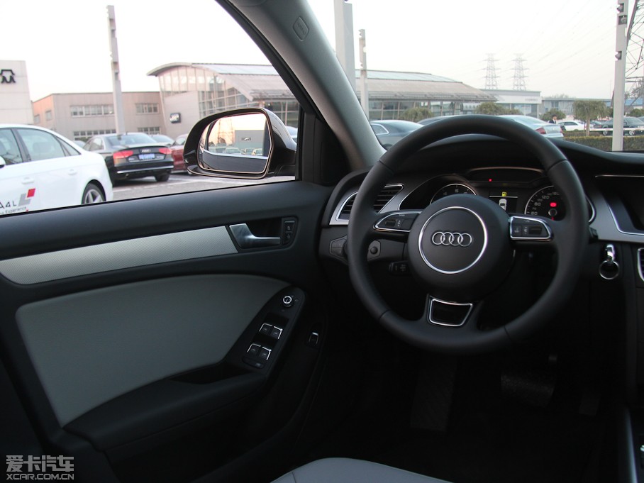 2013WA4(M) 40TFSI A