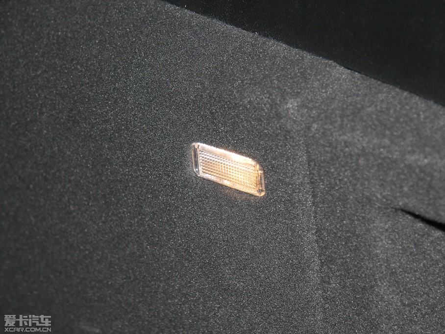 2013��W��A4(�M��) 40TFSI ���A��