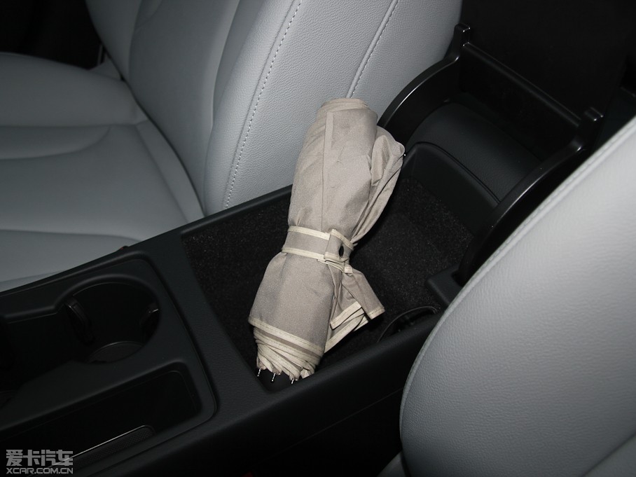 2013��W��A4(�M��) 40TFSI ���A��