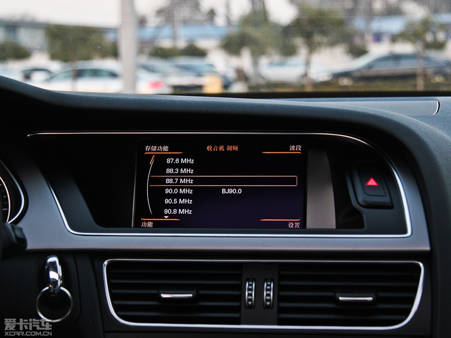 2013?yun)WA4(M(jn)) 40TFSI A