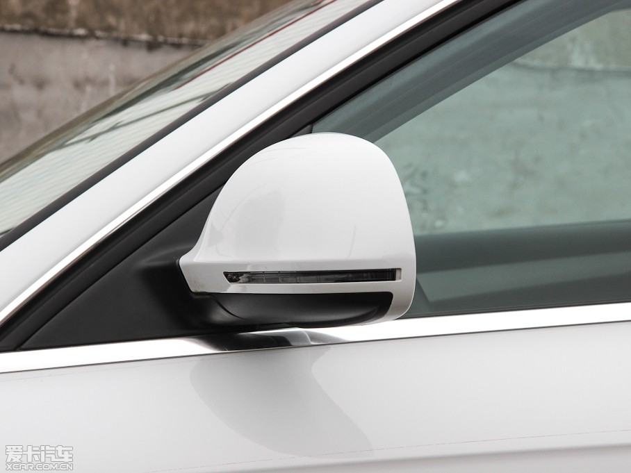 2013?yun)WA4(M(jn)) 40TFSI m