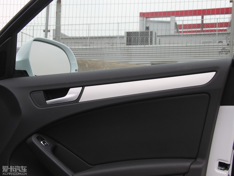 2013?yun)WA4(M(jn)) 40TFSI m