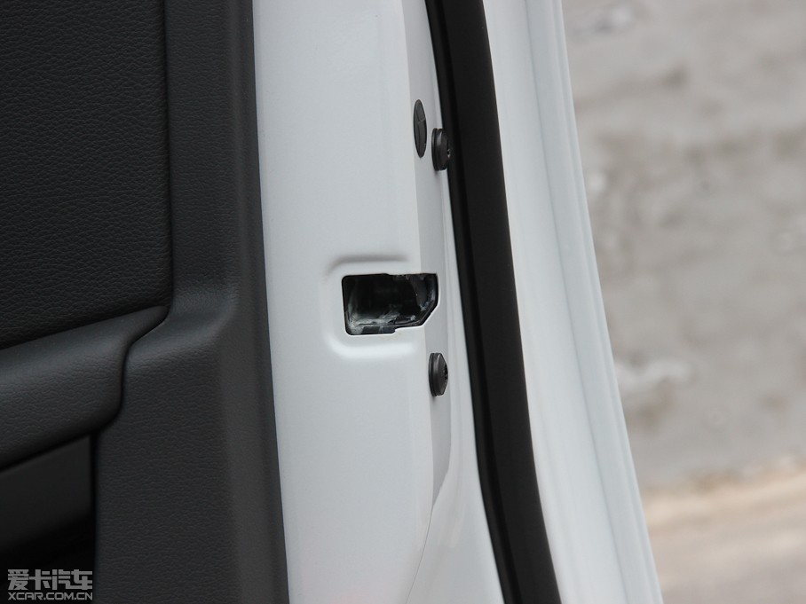 2013��?yu��n)W��A4(�M(j��n)��) 40TFSI ���m��