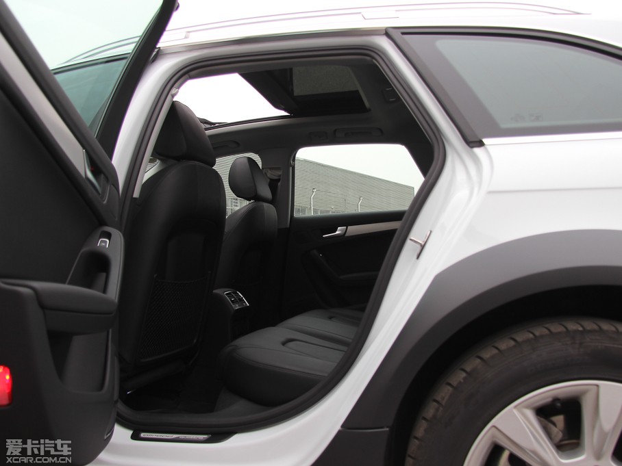 2013?yun)WA4(M(jn)) 40TFSI m