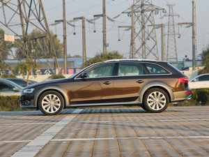 2013款40TFSI 豪华版 正侧（左）