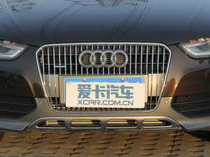 2013款40TFSI 豪华版 中网