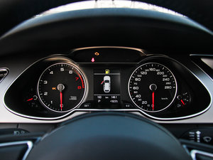 2013款40TFSI 豪华版 仪表