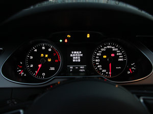 2013款40TFSI 豪华版 仪表