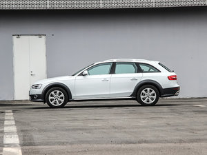2013款40TFSI 舒适版 正侧（左）
