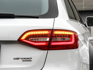 2013款40TFSI 舒适版 尾灯