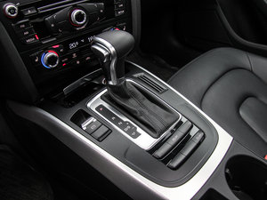 2013款40TFSI 舒适版 换挡杆