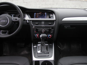 2013款40TFSI 舒适版 中控台